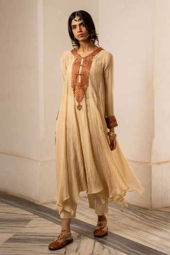 Buy_Nimbu Mirchi_Beige Chanderi, Silk, Viscose Round Neck, Zainab Embroidered Kurta And Pant Set _Online_at_Aza_Fashions