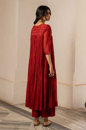 Shop_Nimbu Mirchi_Red Chanderi, Viscose, Silk Notched Neck Amani Embroidered Kurta Set _at_Aza_Fashions