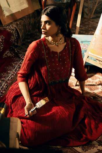 Shop_Nimbu Mirchi_Red Chanderi, Viscose, Silk Notched Neck Amani Embroidered Kurta Set 
