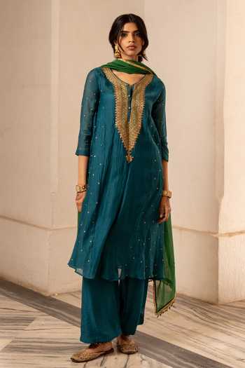Nimbu Mirchi_Blue Chanderi, Silk, Viscose Round Neck, Yes Zoya Yoke Embroidered Kurta Set _at_Aza_Fashions