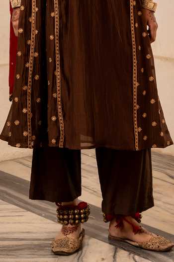 Buy_Nimbu Mirchi_Brown Chanderi, Silk, Viscose Round Neck, Yes Ruh Embroidered Kurta Set _Online_at_Aza_Fashions