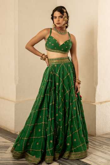 Nimbu Mirchi_Emerald Green Chanderi Sweetheart Neck Dua Embroidered Jacket Lehenga Set _Online_at_Aza_Fashions