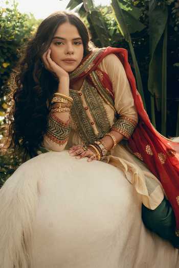 Buy_Nimbu Mirchi_Beige Chanderi, Viscose Split V-neck Laila Embroidered Short Kurta Set _Online_at_Aza_Fashions