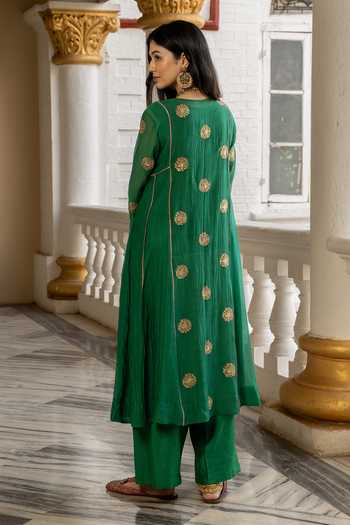 Shop_Nimbu Mirchi_Green Chanderi, Silk, Viscose V-neck, Yes Zara Embroidered Kurta Set _at_Aza_Fashions