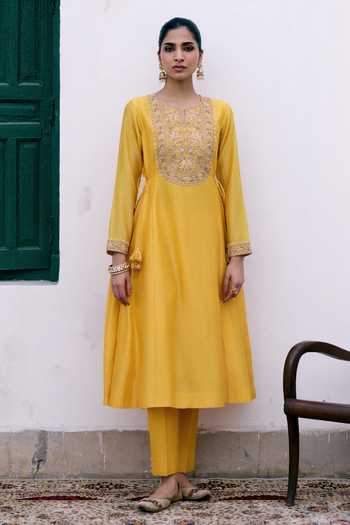 Shop_Pink City By Sarika_Yellow Silk, Chanderi, Organza Round Sunlit Heirloom Embroidered Anarkali Set _Online_at_Aza_Fashions