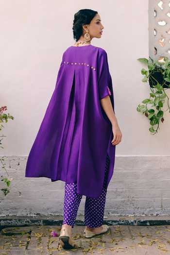 Pink City By Sarika_Purple Silk Round Neck Heritage Chic Embroidered Kaftan And Pant Set _at_Aza_Fashions
