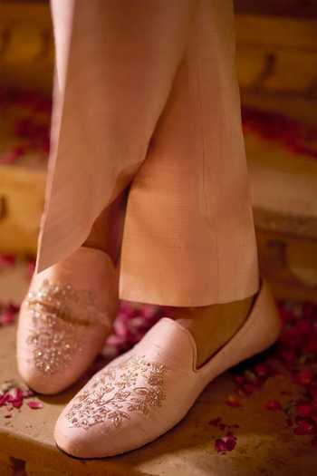 Buy_Seema Gujral_Pink Silk Zardozi Work Sherwani Set _Online_at_Aza_Fashions