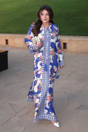Rainas_Blue Silk, Cotton Round Neck Garden Print Kaftan _Online_at_Aza_Fashions