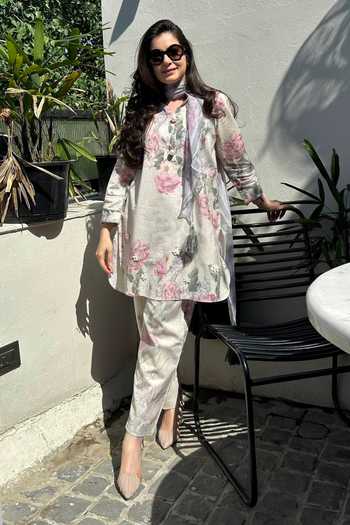 Shop_Rainas_Multi Color Cotton, Linen Mandarin The Morning Room Mist Floral Print Kurta Set _at_Aza_Fashions