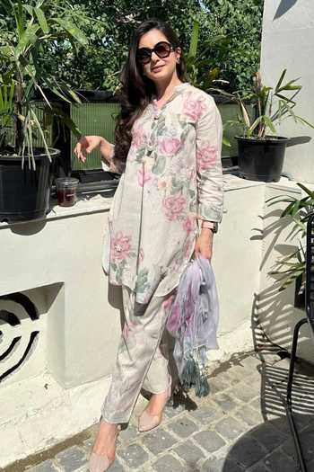 Buy_Rainas_Multi Color Cotton, Linen Mandarin The Morning Room Mist Floral Print Kurta Set 