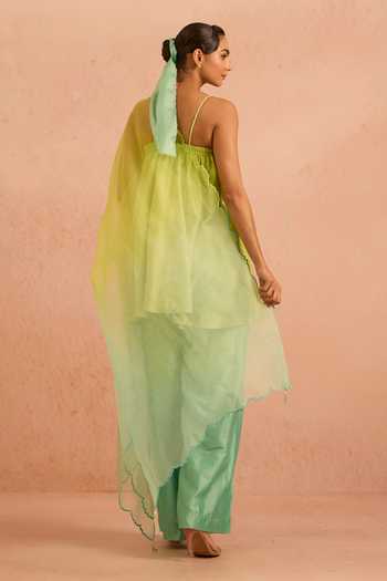 Shop_Tarini Vij_Green Chanderi, Organza Square Neck Nurani Ombre Kurta Set _at_Aza_Fashions