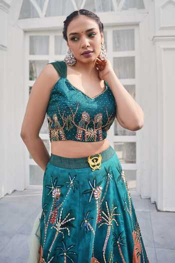 Buy_House Of Akshata_Emerald Green Silk Satin, Net Sweetheart Neck Floral Print Lehenga Set _Online_at_Aza_Fashions