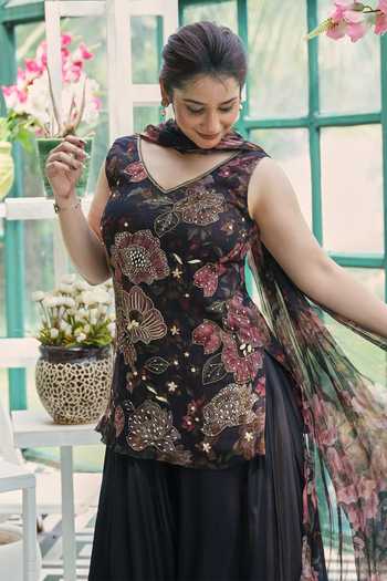 Shop_House Of Akshata_Black V-neck, Yes Bloom Embellished Kurta Sharara Set _Online_at_Aza_Fashions