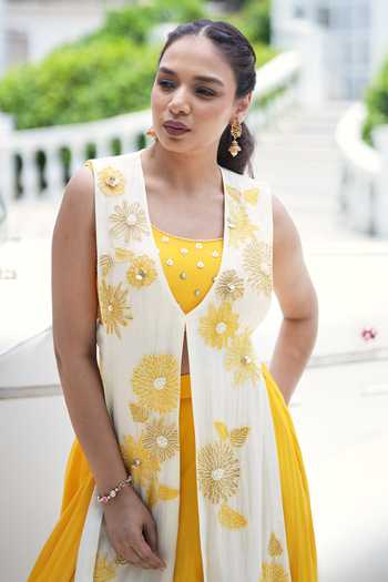 House Of Akshata_Ivory Organza V-, Round Sunlit Bloom Jacket Lehenga Set _Online_at_Aza_Fashions