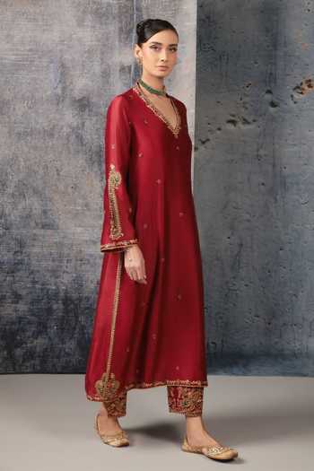 Buy_Label Niti Bothra_Maroon Silk, , Tencel, Kota Doria, Mehrang Applique Kurta Set _Online_at_Aza_Fashions