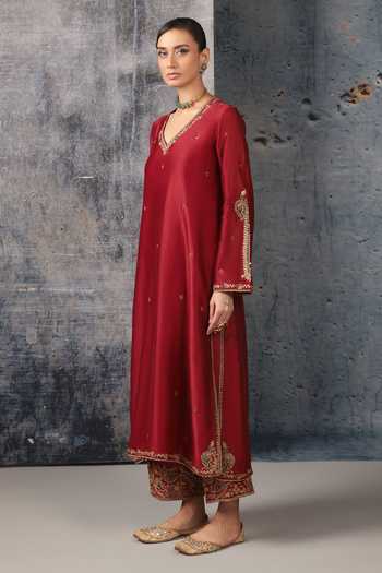 Shop_Label Niti Bothra_Maroon Silk, , Tencel, Kota Doria, Mehrang Applique Kurta Set _Online_at_Aza_Fashions