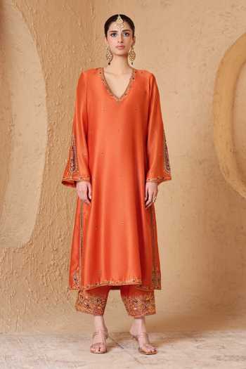 Shop_Label Niti Bothra_Orange Silk, Chanderi, Tencel, Kota Doria V-neck Mehrang Applique Kurta Set _Online_at_Aza_Fashions