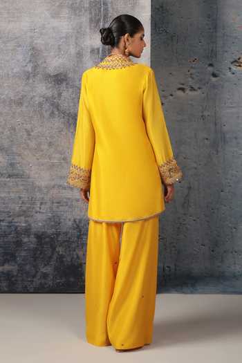 Shop_Label Niti Bothra_Yellow Silk, Organza, Chanderi, Tencel V-neck, Yes Mehrang V Short Kurta Set _at_Aza_Fashions