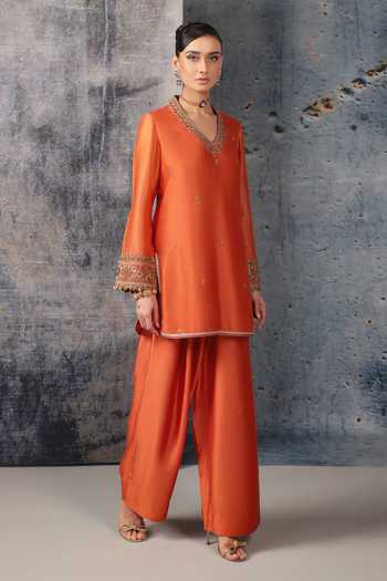 Shop_Label Niti Bothra_Orange Silk, Chanderi, Tencel, Organza V-neck Mehrang V Short Kurta Set _Online_at_Aza_Fashions