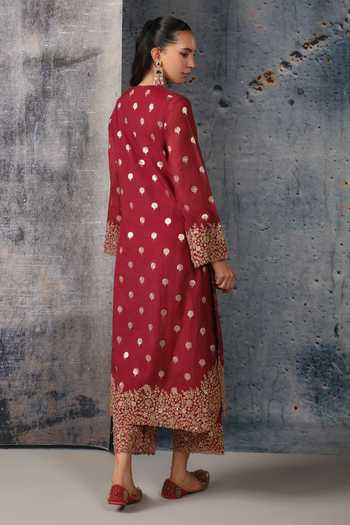 Shop_Label Niti Bothra_Maroon Silk, Chanderi, Kota Doria Round Neck, Yes Mehrang Kurta Set _at_Aza_Fashions