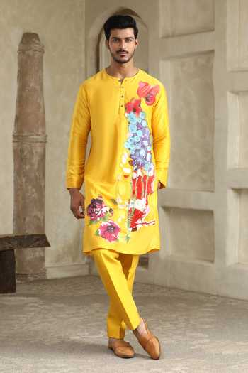 Buy_Kudrat Couture_Yellow Cotton, Chanderi Silk Floral Hand Painted Kurta Set _at_Aza_Fashions