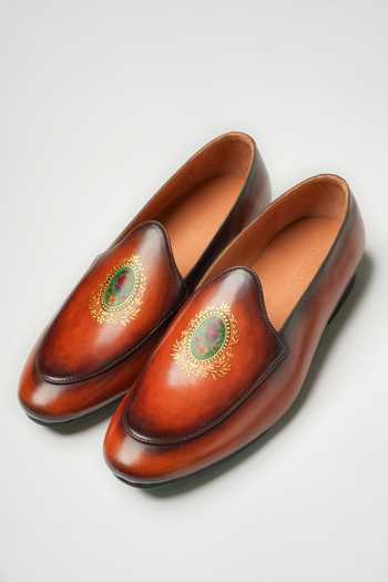 Buy_Toramally - Men_Brown Belgian Hand Painted Loafers _at_Aza_Fashions
