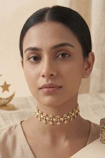 Buy_Zaza By Somya_Gold Plated The Collarbone Ladder Necklace _at_Aza_Fashions