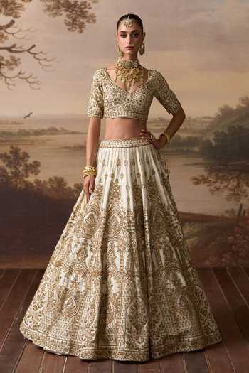 Shop_ANGAD SINGH_Ivory Silk V-neck Noor Embroidered Bridal Lehenga Set 