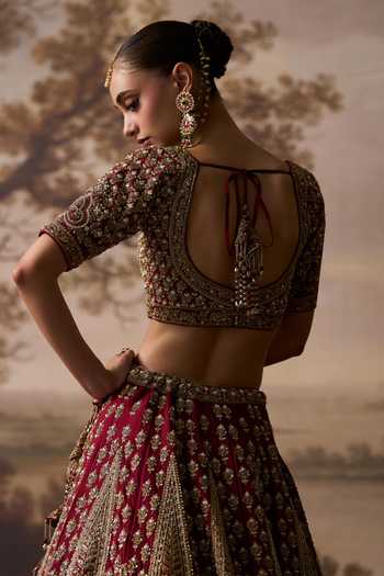 ANGAD SINGH_Maroon Silk Sweetheart Neck Beas Raw Bridal Lehenga Set _Online_at_Aza_Fashions