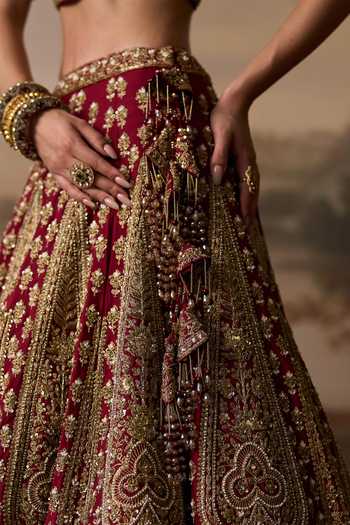 Buy_ANGAD SINGH_Maroon Silk Sweetheart Neck Beas Raw Bridal Lehenga Set 
