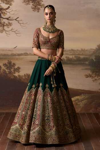 ANGAD SINGH_Maroon Silk Sweetheart Neck Sutlej Raw Bridal Lehenga Set _at_Aza_Fashions
