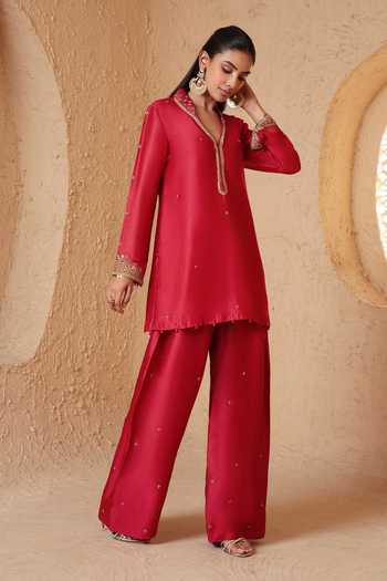 Buy_Label Niti Bothra_Red Silk, Chanderi, Tencel, Organza Mandarin Collar Mehrang Short Kurta Set _Online_at_Aza_Fashions
