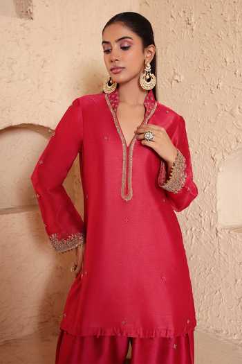 Shop_Label Niti Bothra_Red Silk, Chanderi, Tencel, Organza Mandarin Collar Mehrang Short Kurta Set _Online_at_Aza_Fashions