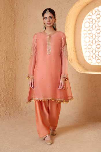 Label Niti Bothra_Peach Silk, Organza, Tencel Round Neck Mehrang Short Pheran Kurta Set _Online_at_Aza_Fashions