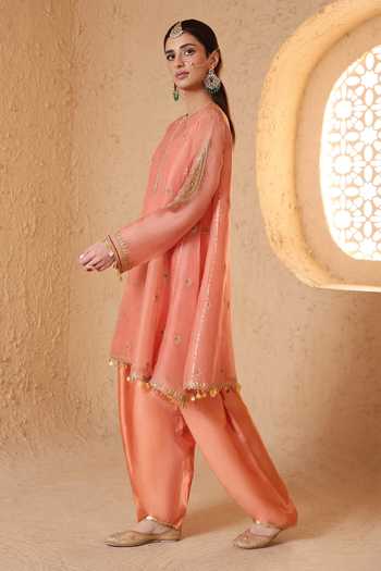 Buy_Label Niti Bothra_Peach Silk, Organza, Tencel Round Neck Mehrang Short Pheran Kurta Set _Online_at_Aza_Fashions