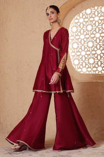 Buy_Label Niti Bothra_Maroon Silk, Chanderi, Organza V-neck, Yes Mehrang Angarkha Sharara Set _Online_at_Aza_Fashions