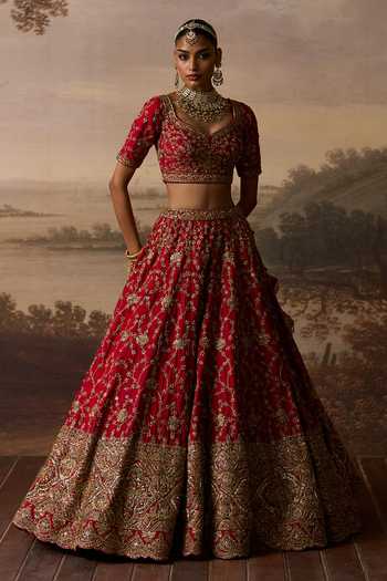 Buy_ANGAD SINGH_Red Silk Sweetheart Neck Kirpa Bridal Lehenga Blouse Set 