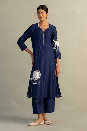 Charkhee_Blue Chanderi, Organza Split V-neck, Yes Floral Patchwork Embroidered Kurta Set _at_Aza_Fashions