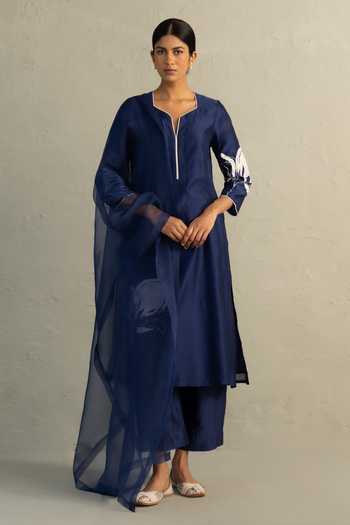Buy_Charkhee_Blue Chanderi, Organza Split V-neck, Yes Floral Patchwork Embroidered Kurta Set _at_Aza_Fashions