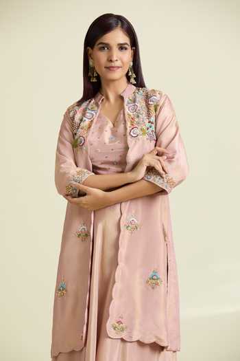Buy_Samyukta Singhania_Rose Gold Tissue, Taffeta Sequins, Floral Embroidered Scallop Jacket Lehenga Set _at_Aza_Fashions