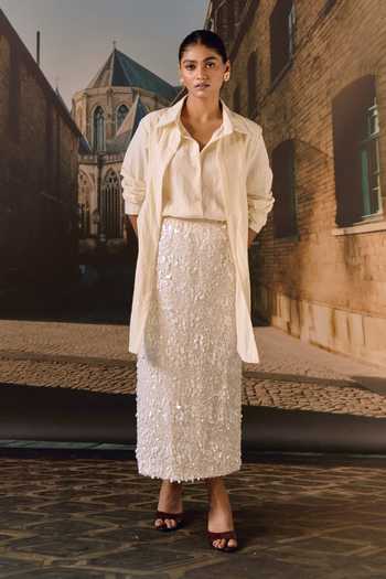 Buy_Maison Aguise_Off White Velvet, Lycra Sequinned Pencil Skirt _at_Aza_Fashions