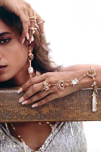 Buy_Outhouse_Rose Gold Crown Of Union Hand Harness Hathphool _at_Aza_Fashions