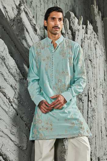 Buy_Sarab Khanijou_Blue Chanderi Silk Turquoise Floral Embroidered Short Kurta Set _at_Aza_Fashions