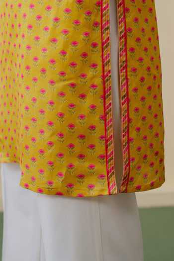 Gopi Vaid_Yellow Satin, Linen Mahir Printed Kurta Set _at_Aza_Fashions
