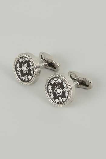 Buy_Salil Bhatia_Silver Finish Starburst Cufflinks - Set Of 2 _at_Aza_Fashions