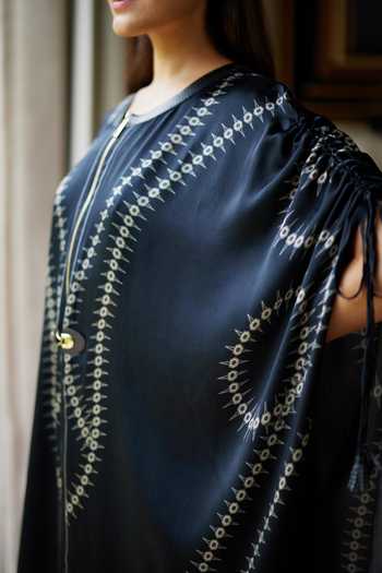 Shop_Kamaali Pret_Black Satin Round Neck Liela Fluid Line Print Kaftan And Pant Set _Online_at_Aza_Fashions