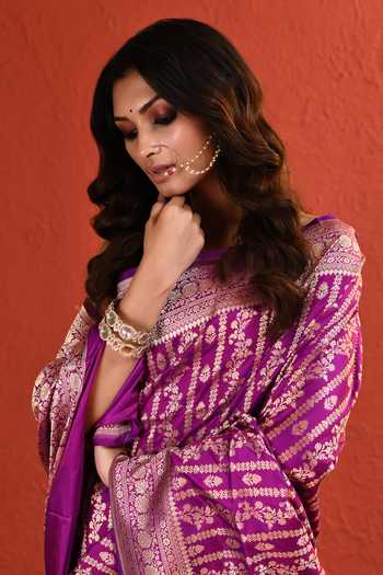 Vishwa By Pinki Sinha_Purple Silk Jaal Woven Saree With Running Blouse _at_Aza_Fashions