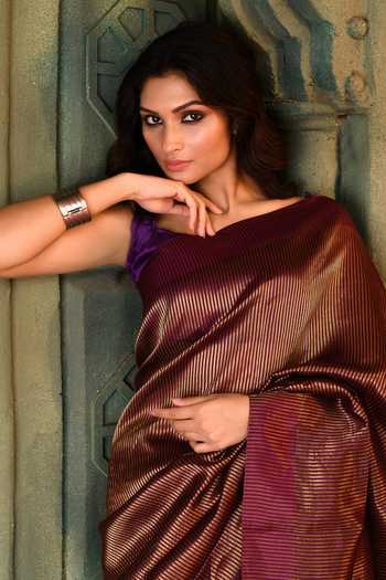 Buy_Vishwa By Pinki Sinha_Purple Silk Zari Woven Saree With Running Blouse 