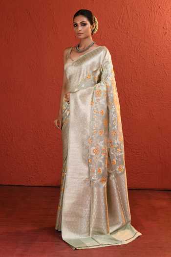 Vishwa By Pinki Sinha_Green Silk Floral Bloom Saree With Running Blouse _at_Aza_Fashions