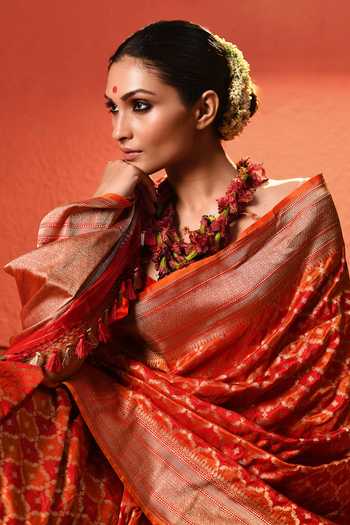 Buy_Vishwa By Pinki Sinha_Red Silk Rangkaat Woven Saree With Running Blouse 